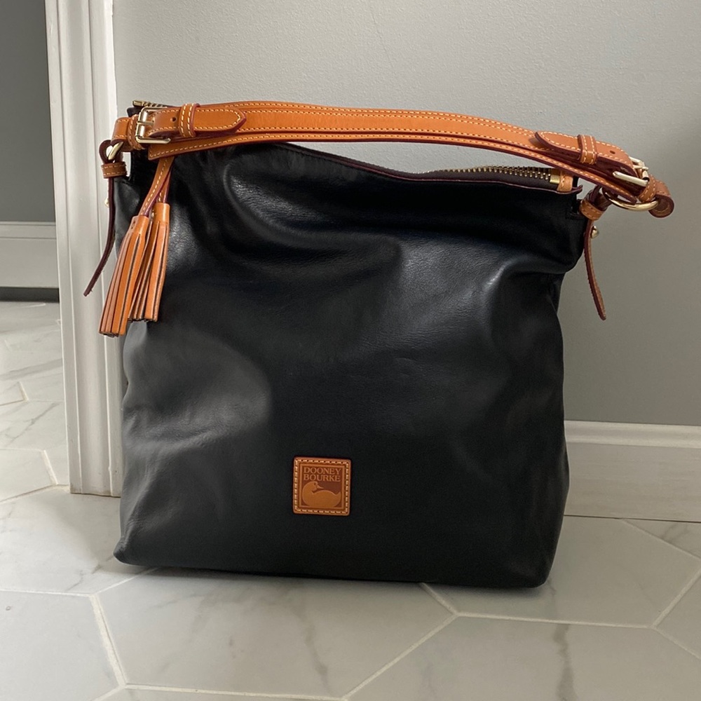 Dooney & Bourke hobo bag